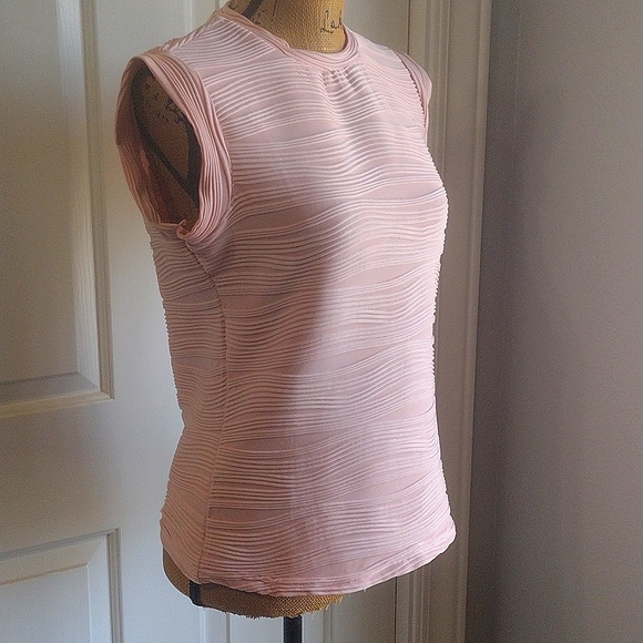 END OF SUMMER SALE! Textured TShirt - Picture 2 of 3